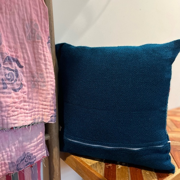 UMANG Handweaves Ranikhet Accent pilllow - Picture 8 of 10